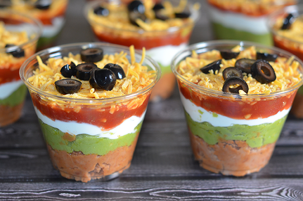 Individual 6 Layer Dips Recipe - This Mom Can Cook